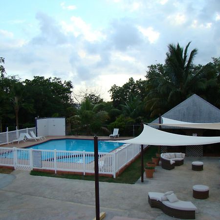 Combate Beach Resort Cabo Rojo Esterno foto