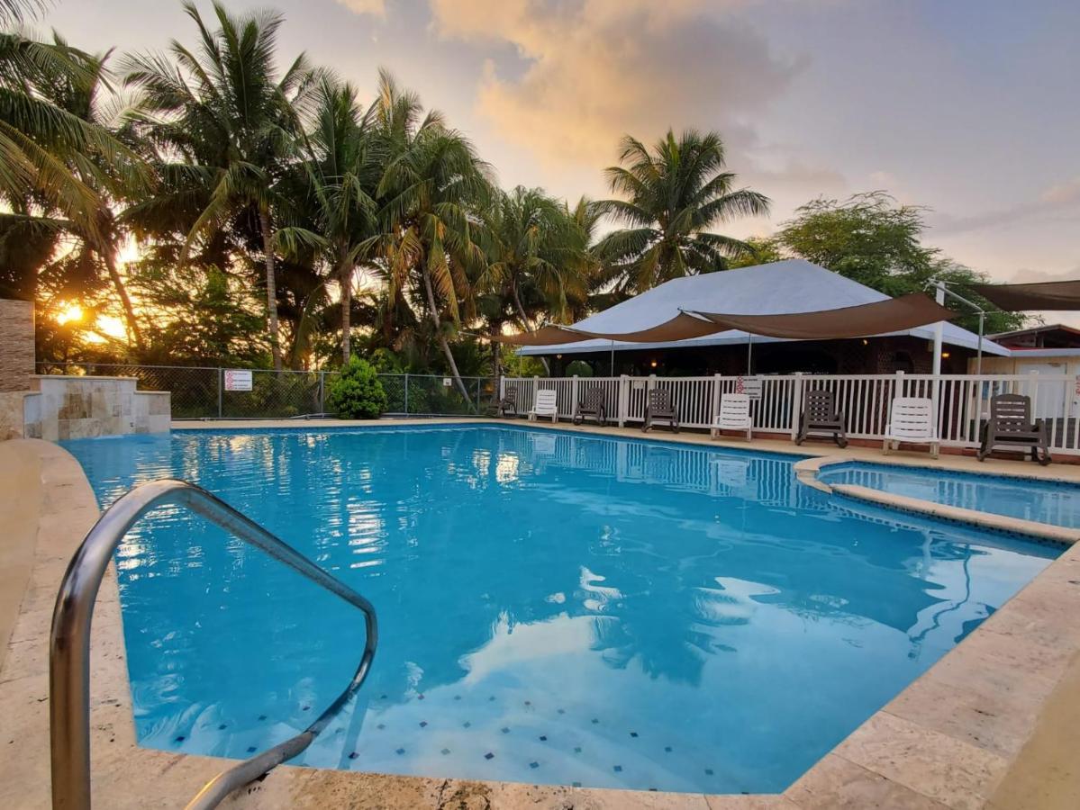 Combate Beach Resort Cabo Rojo Esterno foto