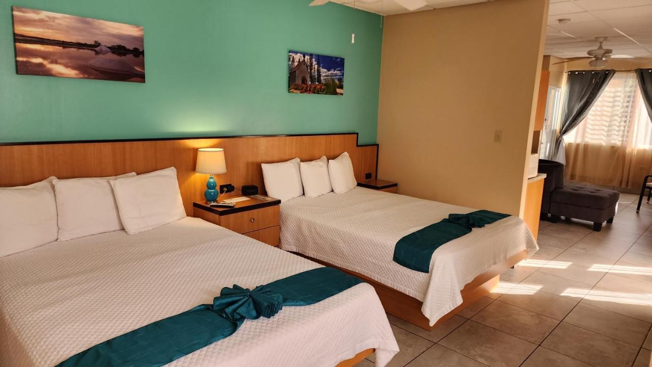 Combate Beach Resort Cabo Rojo Esterno foto