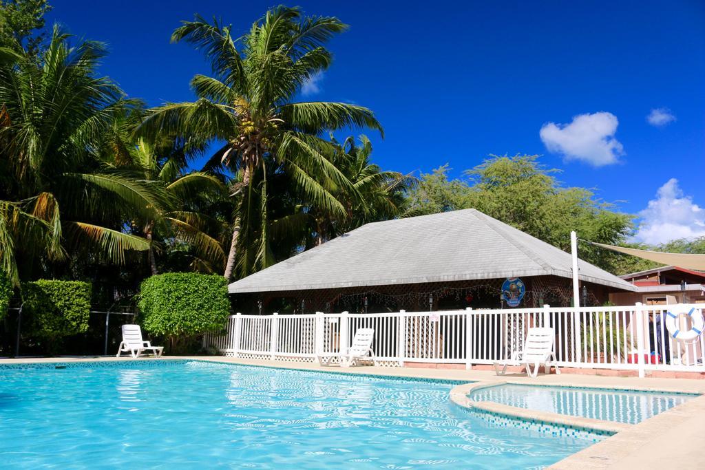 Combate Beach Resort Cabo Rojo Esterno foto